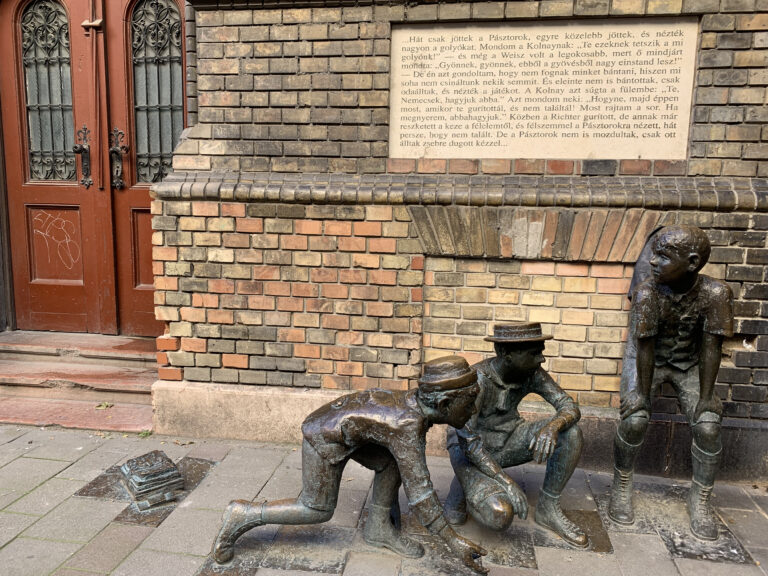 chłopcy-z-placu-broni-budapeszt3